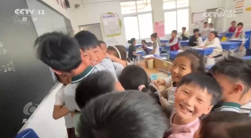 焦点访谈｜分数之外，如何守护青少年身心健康？