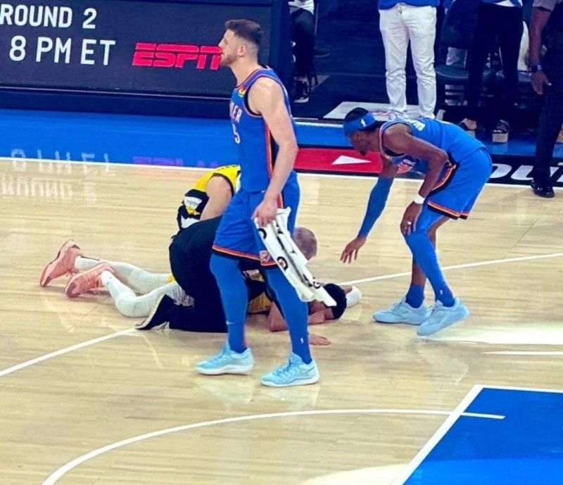 赢了赢了！队史首座总冠军！NBA正式新王当立