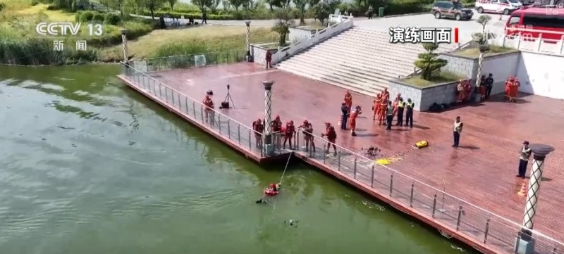 无人机侦察、智能救生艇、水下机器人……闻汛而动！AI赋能应急抢险救援