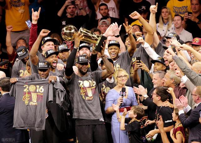 NBA总冠军诞生！雷霆4-3战胜步行者夺冠，哈利伯顿伤退太令人心碎