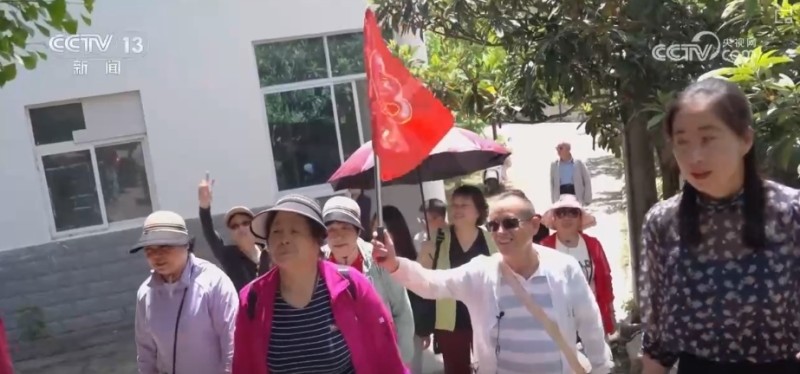 含“金”量提升！银发经济跑出“加速度”  焕发消费“青春活力”