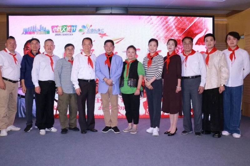 儿童节“上海故事汇”：王汝刚回忆《滑稽王小毛》