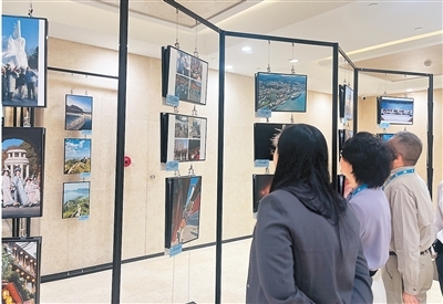 第二届海峡两岸中华文化峰会在京举行，两岸嘉宾纷纷表示――“中华文化深深根植于我们的DNA之中”