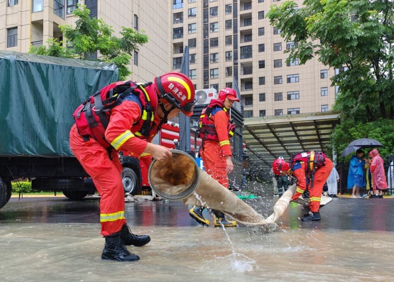 紧急转移，奋力抢险――鄂西南多地抗洪救灾一线见闻