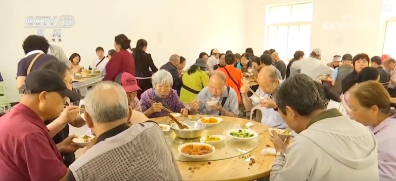 含“金”量提升！银发经济跑出“加速度”  焕发消费“青春活力”