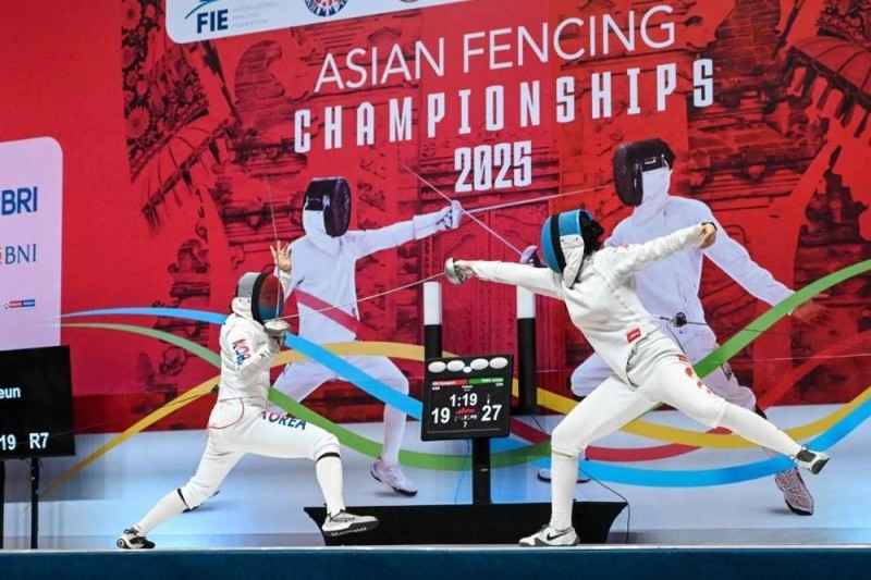 2025击剑亚锦赛落幕 中国队女重团体登顶