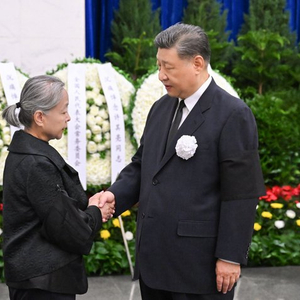 许其亮同志遗体在京火化 习近平等到八宝山革命公墓送别