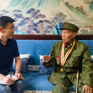 （讲述·典型故事）“党的阳光雨露浇灌了胜利之花！”——对话百岁抗战老兵崔良奎