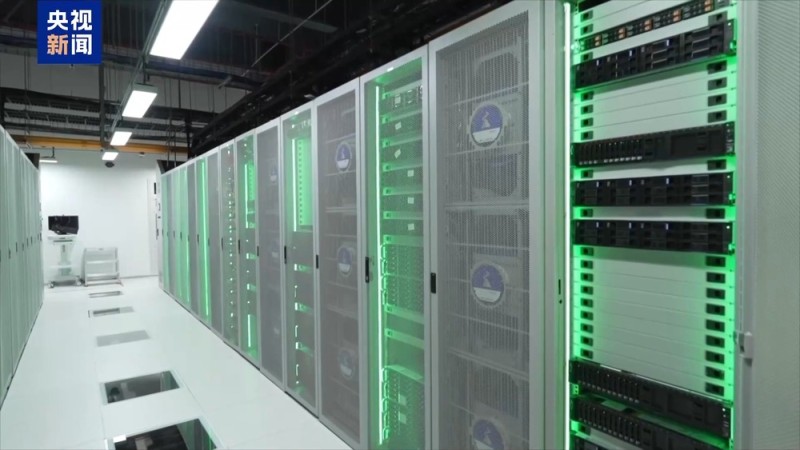 上海自贸区进出口总值破9000亿 通关提速至2小时