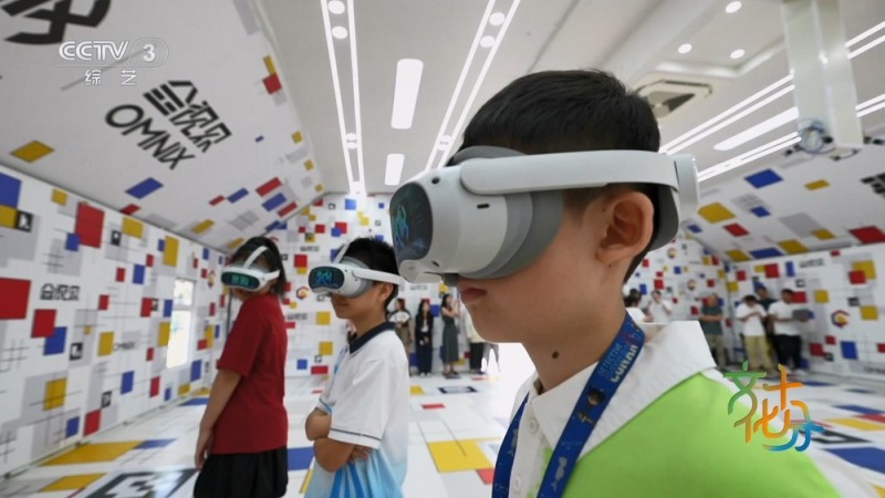 全国首个虚拟现实移动影厅在浙江启用