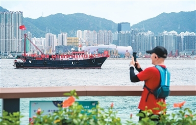 携手共建更繁盛的香港