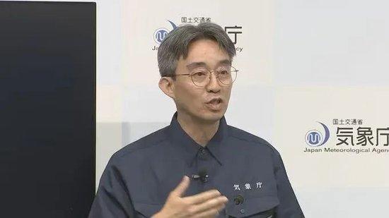 关键位置发生多次地震,日本政府紧急回应,此前25万人凌晨4点蹲守直播等预言中的“毁灭性大地震”