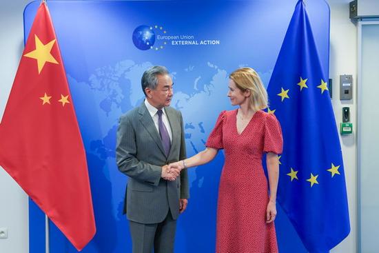 “中国不是美国”!王毅欧洲之行的关键一句话含金量持续飙升