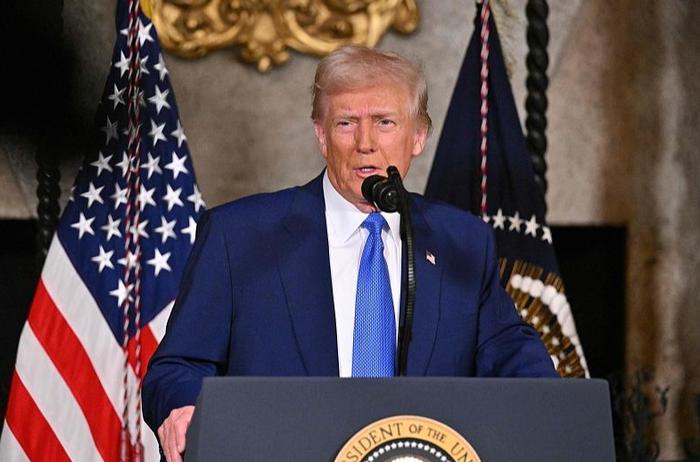 美国总统特朗普签署得克萨斯州克尔县重大灾难声明