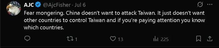 在称呼特朗普为“爸爸”后,他抛出了更疯狂的说法