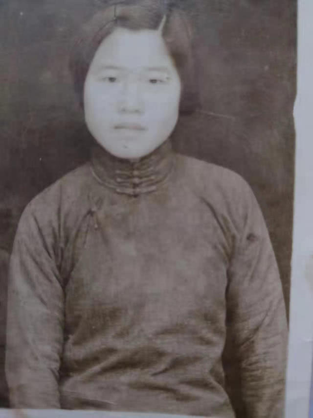 归来仍是少年｜“穿金戴银”上战场！她的赤胆忠心生生不息