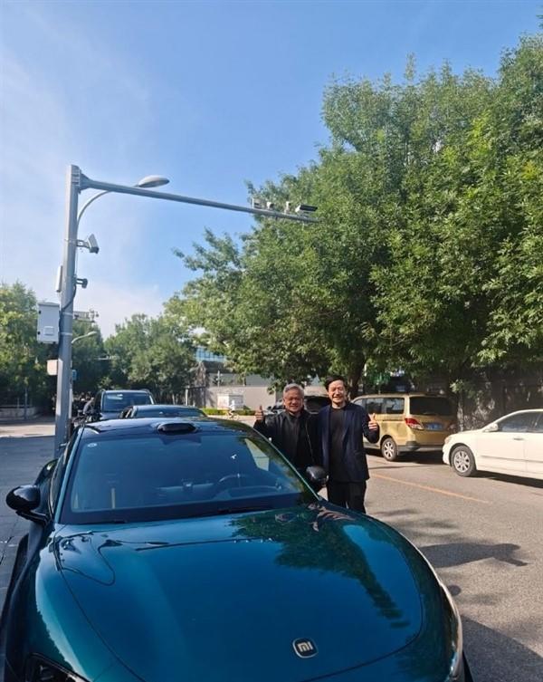 汽车圈有水军恶意抹黑小米和华为？微博CEO：或有第三方暗中撺掇；曝阿里将推出「超级星期六」外卖计划；MiniMax获3亿美元融资
