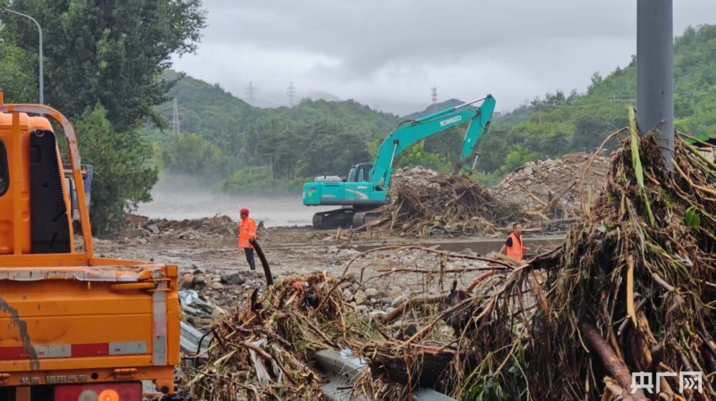 专家分析北方极端强降雨成因  多部门紧急响应防汛救灾