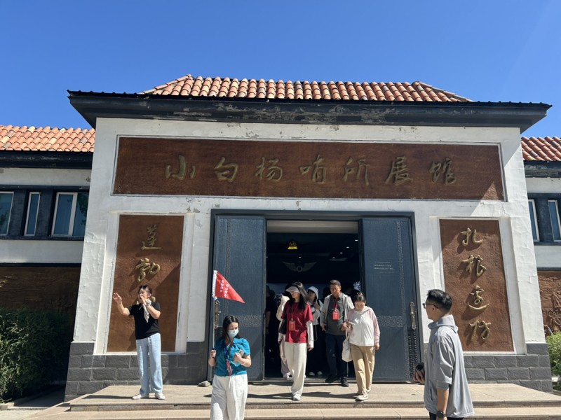 石榴花开 籽籽同心丨一棵白杨树 万千戍边情――探访塔城“小白杨哨所”的精神密码