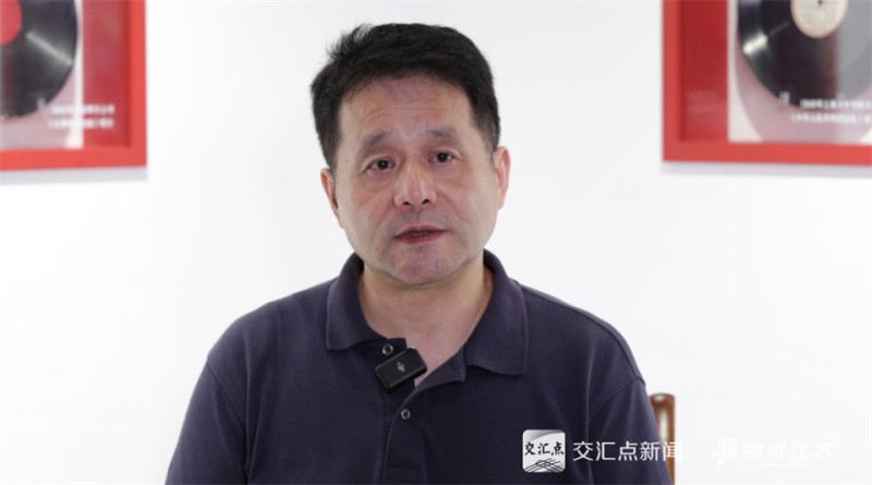 “万众一心”的热血战歌如何响彻寰宇