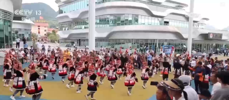 各地妙招频出激发消费潜力 特色“清凉游”带活“避暑经济”