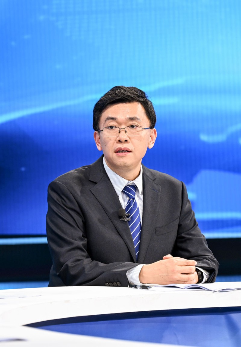 建起“超链接” 助力中国经济向新而行――“中国经济圆桌会”共话科技创新与产业创新深度融合