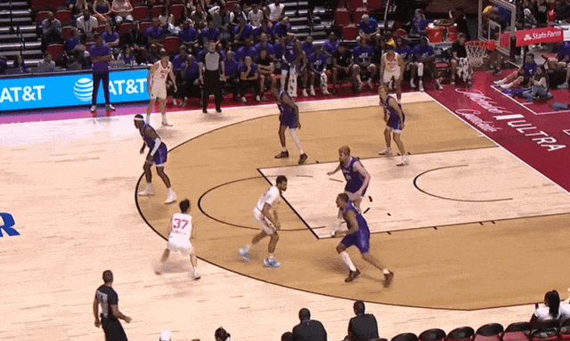 官宣！地表最强1米7重返NBA！中国队半决赛输给日本队！太难受了
