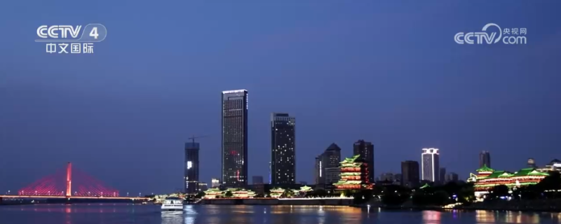 暑期各地文旅市场“热”力足  清凉“夜经济”激发消费新活力