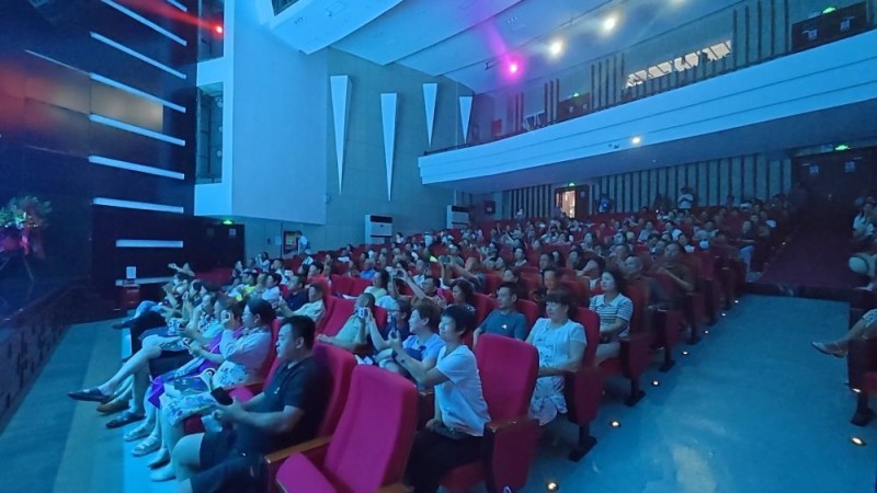 新华视点｜从冰雪到椰林：来看中国旅游经济的新增长极