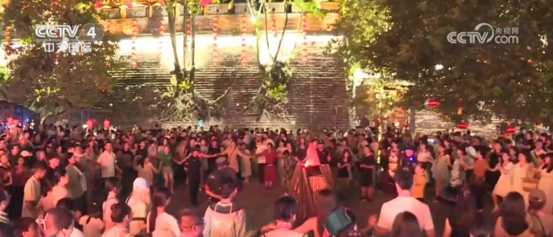 暑期各地文旅市场“热”力足  清凉“夜经济”激发消费新活力