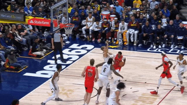 突发达成！创NBA纪录的超级交易！7队参与，湖勇全部加入！湖人再签中锋