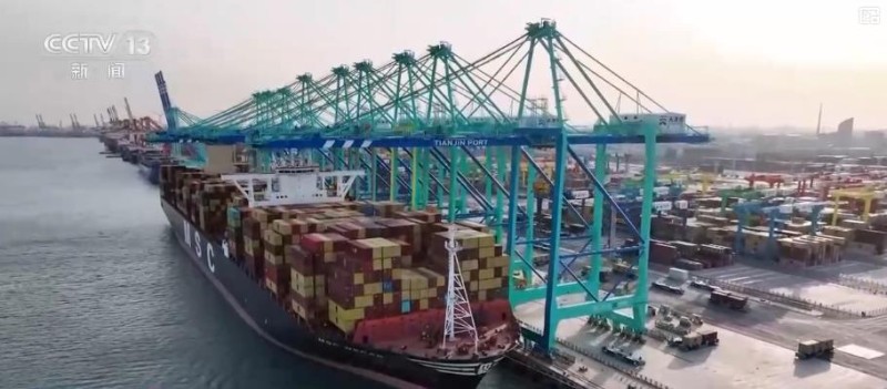 我国港口外贸韧性凸显：外贸集装箱吞吐量快速增长 国际航线持续加密