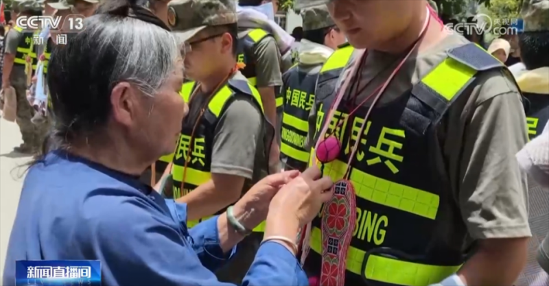 危难时刻感谢有你！当一座城送别一群人 温暖与感动同在