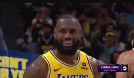 突发达成！创NBA纪录的超级交易！7队参与，湖勇全部加入！湖人再签中锋