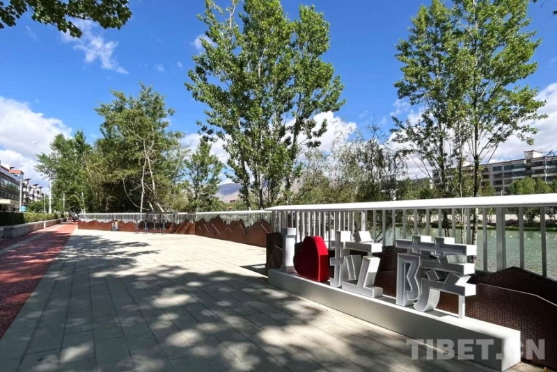 辉煌60年・我们的家园｜昔日荒滩变身美景 拉萨的诗意写在绿水青山间