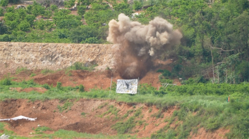 首发命中！装甲合成部队实弹射击→