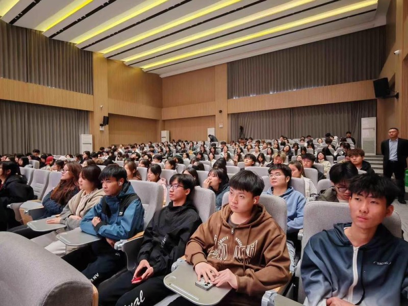 发挥“集群效应” 催生“化学反应”，吉林省多措并举培育发展新电商人才亮点采撷