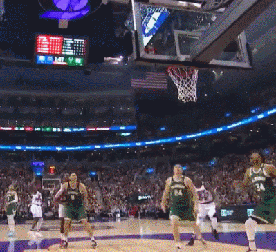 突发达成！创NBA纪录的超级交易！7队参与，湖勇全部加入！湖人再签中锋