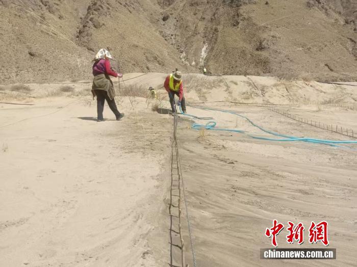 辉煌60年・我们的家园丨“像养孩子一般种树”：各民族团结奋斗，以心血浇灌生态奇迹