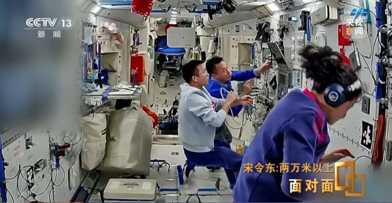 面对面丨神十九乘组出舱刷新纪录 天上地下共筑太空家园