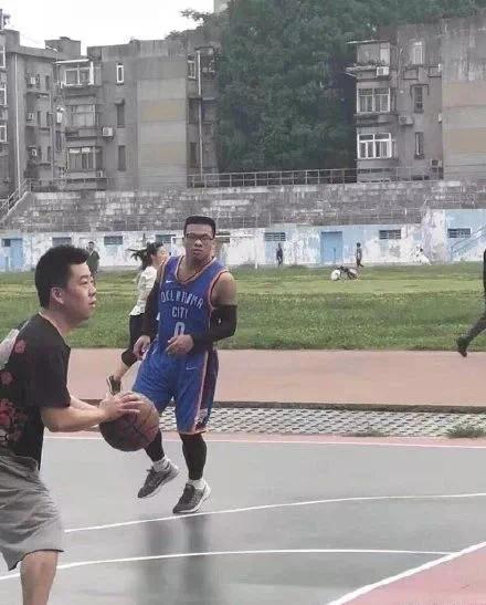 终于官宣！快船四巨头正式成立！直接冲冠！威少，加油啊