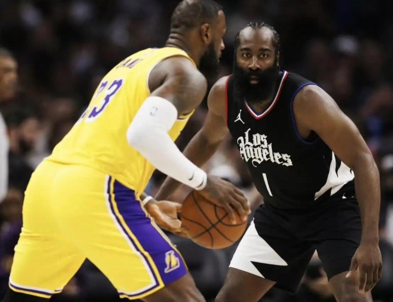 主动降薪，成NBA最无私的球星！感谢哈登，这次该你拿总冠军了