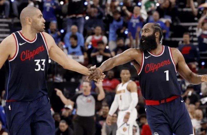 主动降薪，成NBA最无私的球星！感谢哈登，这次该你拿总冠军了