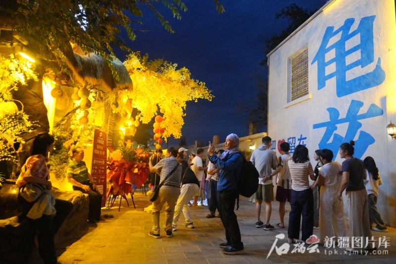 “看到新疆各民族共同为美好生活努力奋斗”――台湾科技大学师生一行到新疆参访