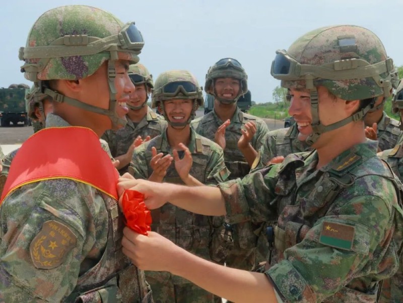 有功即奖！立功证书送到战位上