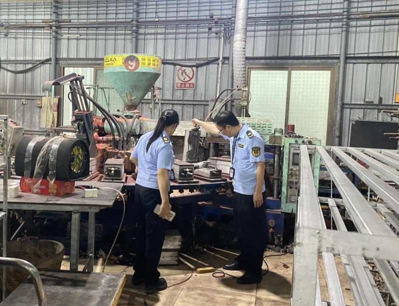 新华视点丨增塑剂超标“问题童鞋”被严查，如何全链条筑牢安全防线？