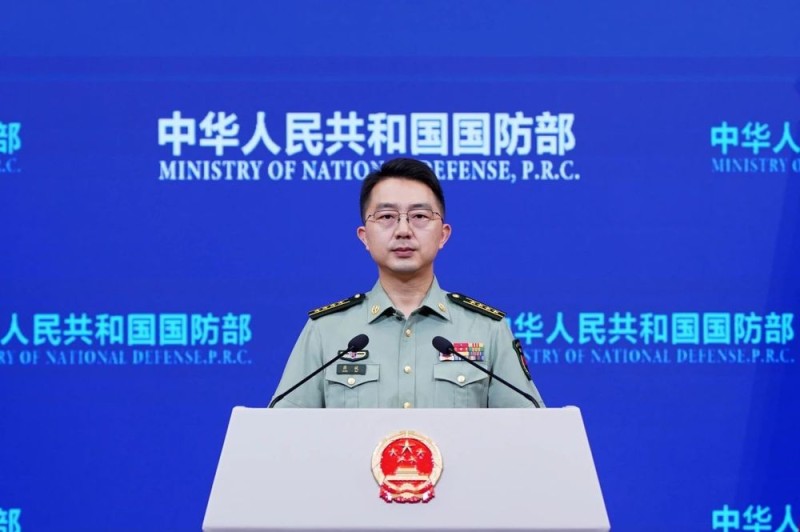 “公道自在人心” 国防部回应外国船只为防袭击悬挂五星红旗