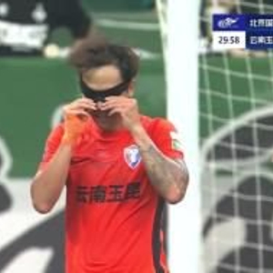 4连胜&16轮不败领跑！国安2-1逆转云南玉昆 张玉宁替补助攻+造点