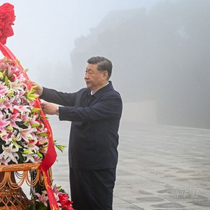 新华图讯｜习近平在山西阳泉市向抗战烈士敬献花篮并参观百团大战纪念馆