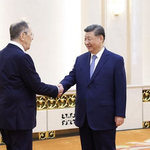 习近平会见俄罗斯外长拉夫罗夫